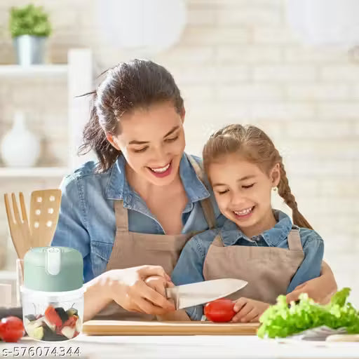 Mini Electric Meat/Garlic Chopper Portable Food Processor